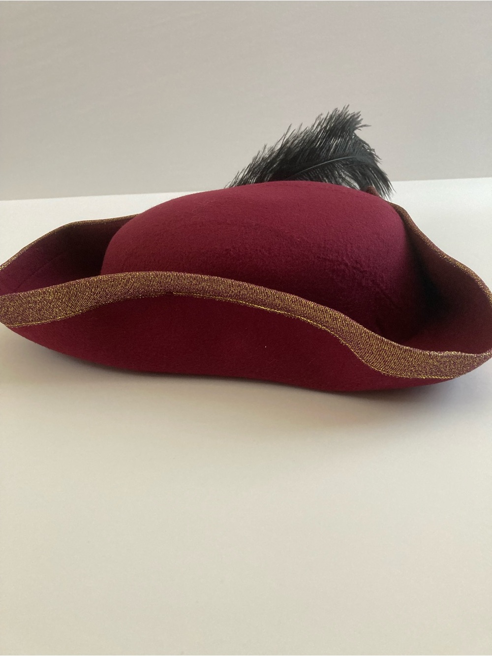 Disney Parks Pirates of the Caribbean Redd Feather Tricorn Hat - Picture 6 of 11